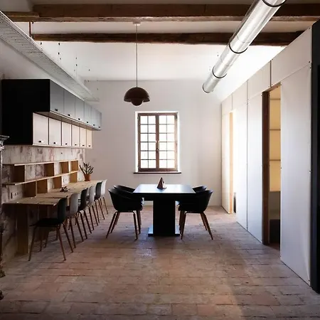 Apartment Heart Of Marseille: Spacious Loft For Couples And Friends